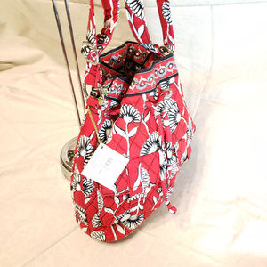 NWT Vera Bradley Red and White Flower drawstring